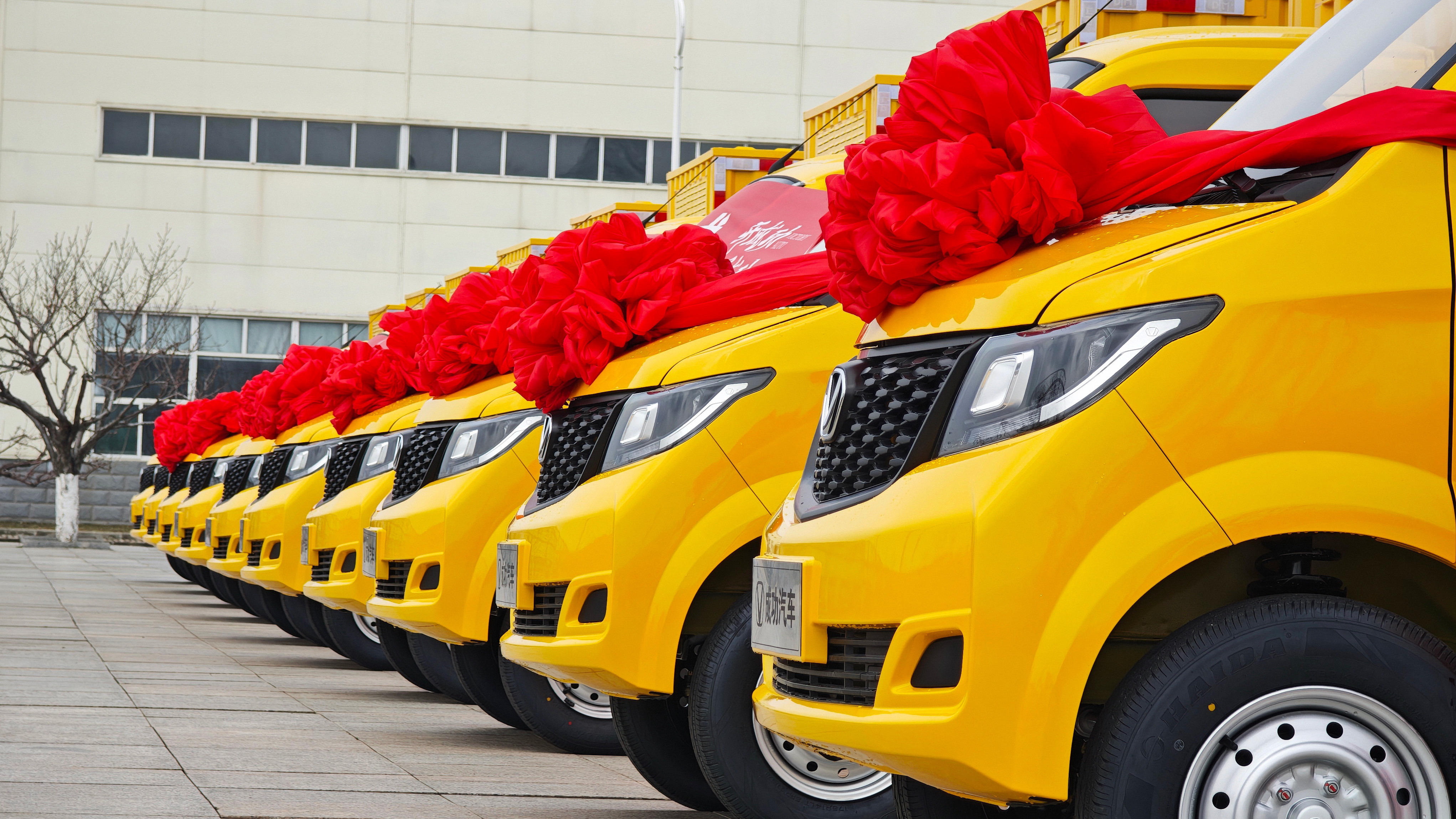 成功汽车为云南燃气行业定制首批车辆 以场景化配置回应细分市场需求